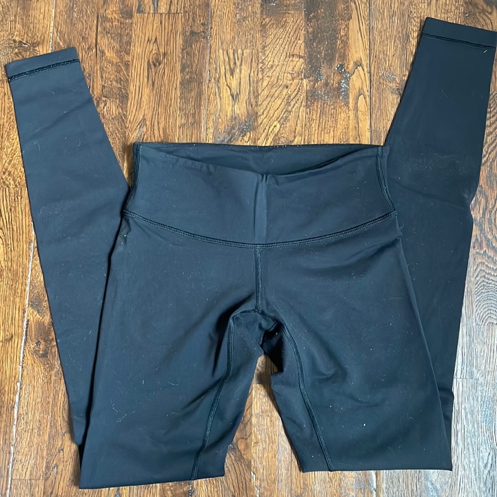 Lululemon Women’s Wunder Under Black Leggings, Size 4